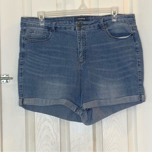 ModCloth Denim Shorts Rolled Cuff Size 18 - Picture 8 of 9